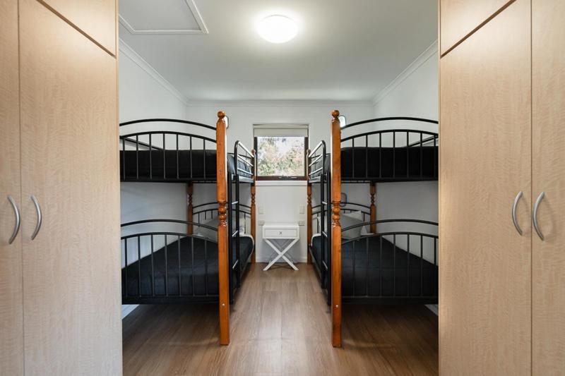 Adelaide Caravan Park - Aspen Holiday Parks Habitación foto
