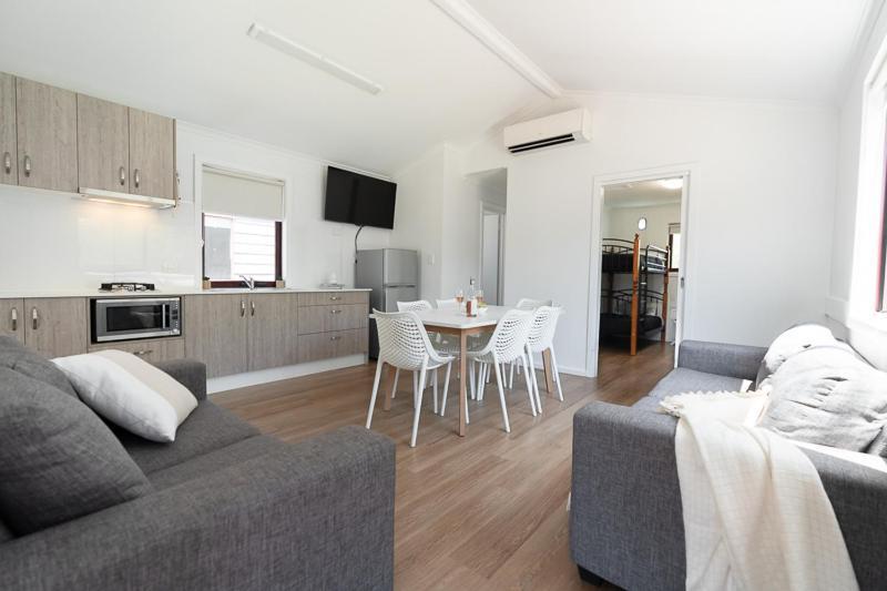 Adelaide Caravan Park - Aspen Holiday Parks Habitación foto