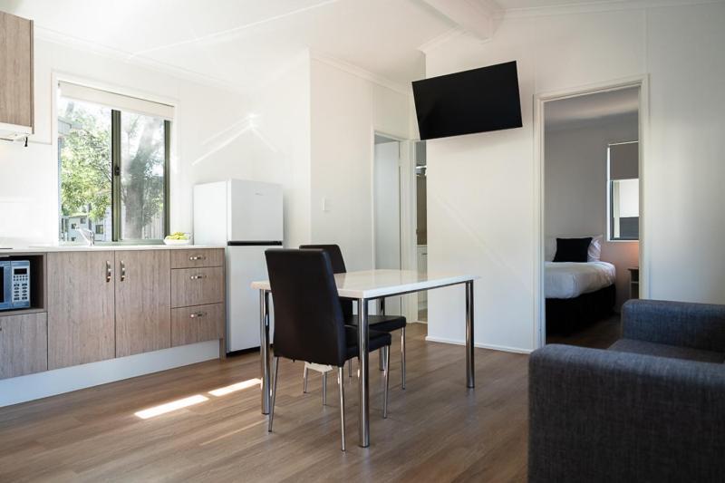 Adelaide Caravan Park - Aspen Holiday Parks Habitación foto